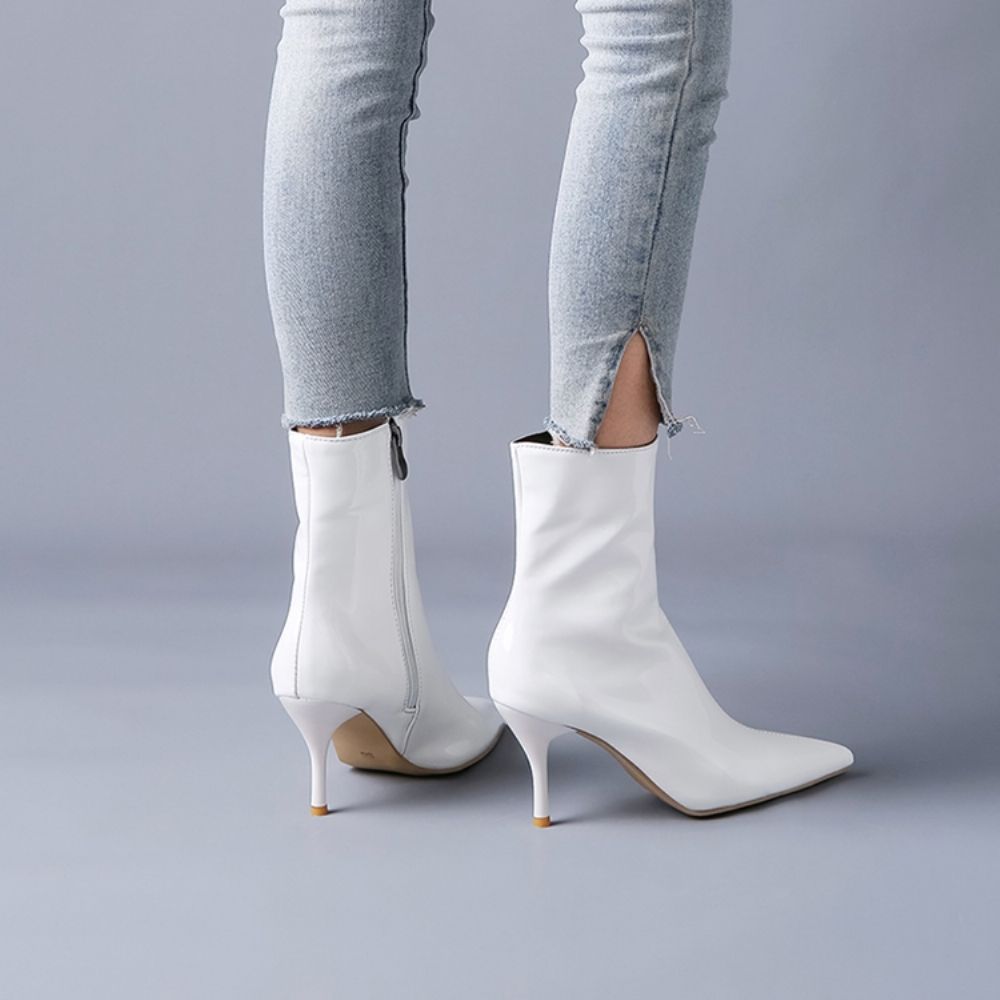 Botas Femininas Simples Com Zíper E Salto Agulha