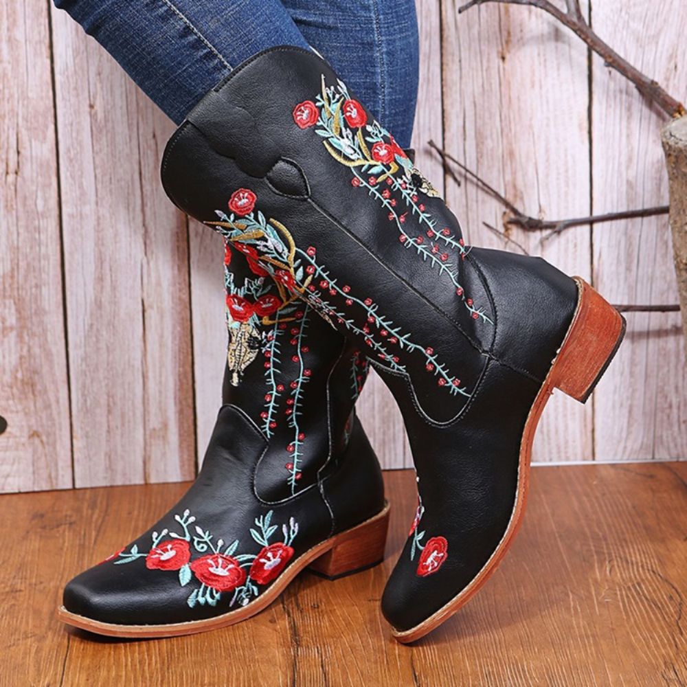 Botas Florais Vintage Com Bico Redondo E Salto Bloco