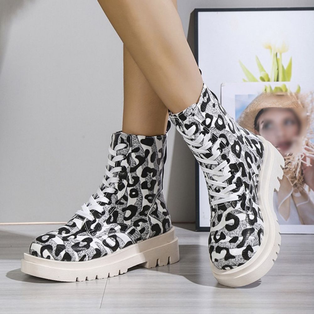 Botas De Pu De Bico Redondo Leopardo Com Cadarço