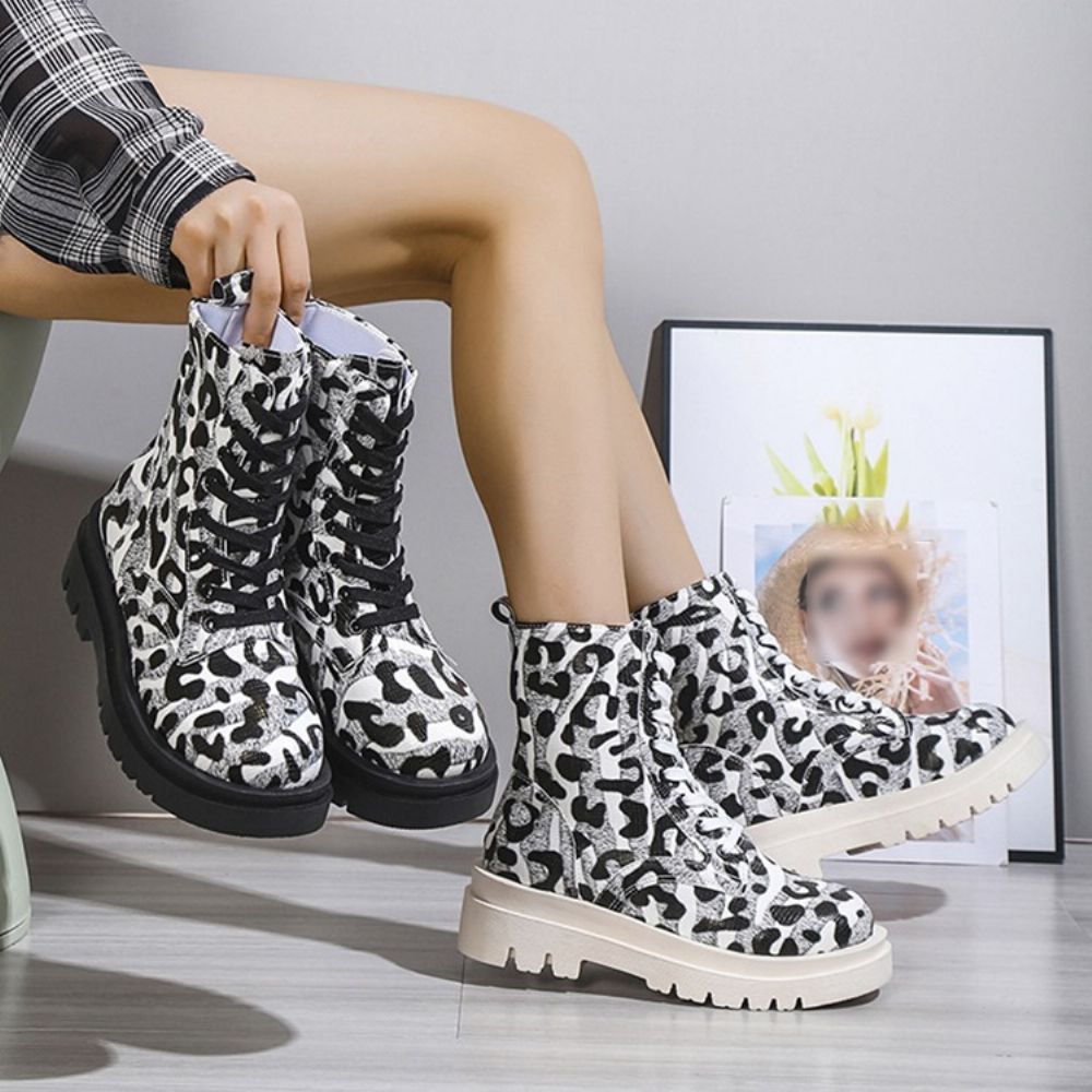 Botas De Pu De Bico Redondo Leopardo Com Cadarço