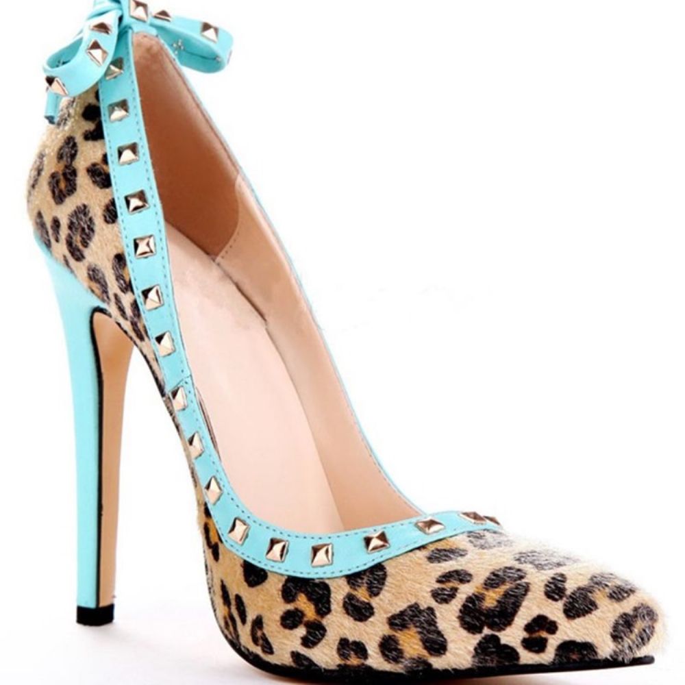 Bombas Femininas Rivet Leopard Salto Agulha Bico Fino Arco