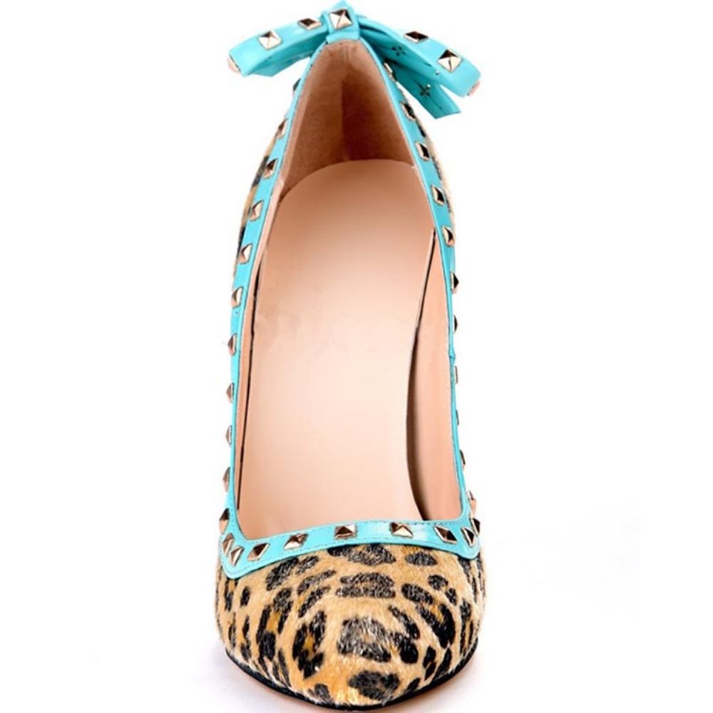 Bombas Femininas Rivet Leopard Salto Agulha Bico Fino Arco