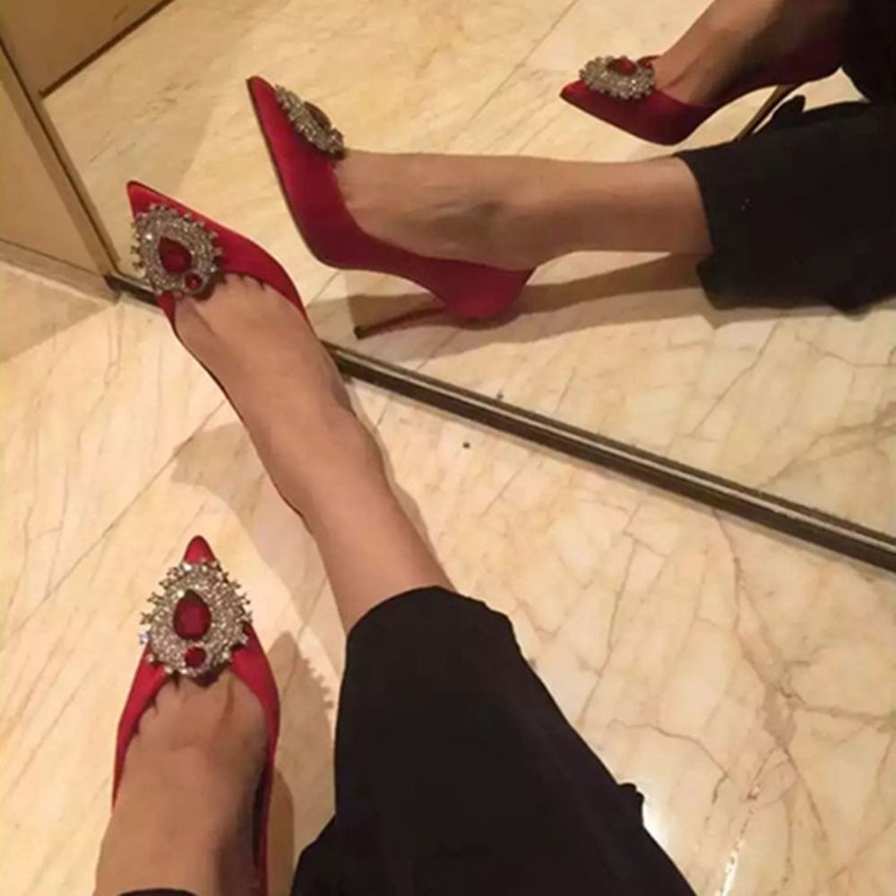 Sapatos De Baile Femininos De Tecido De Seda Com Strass Bico Fino