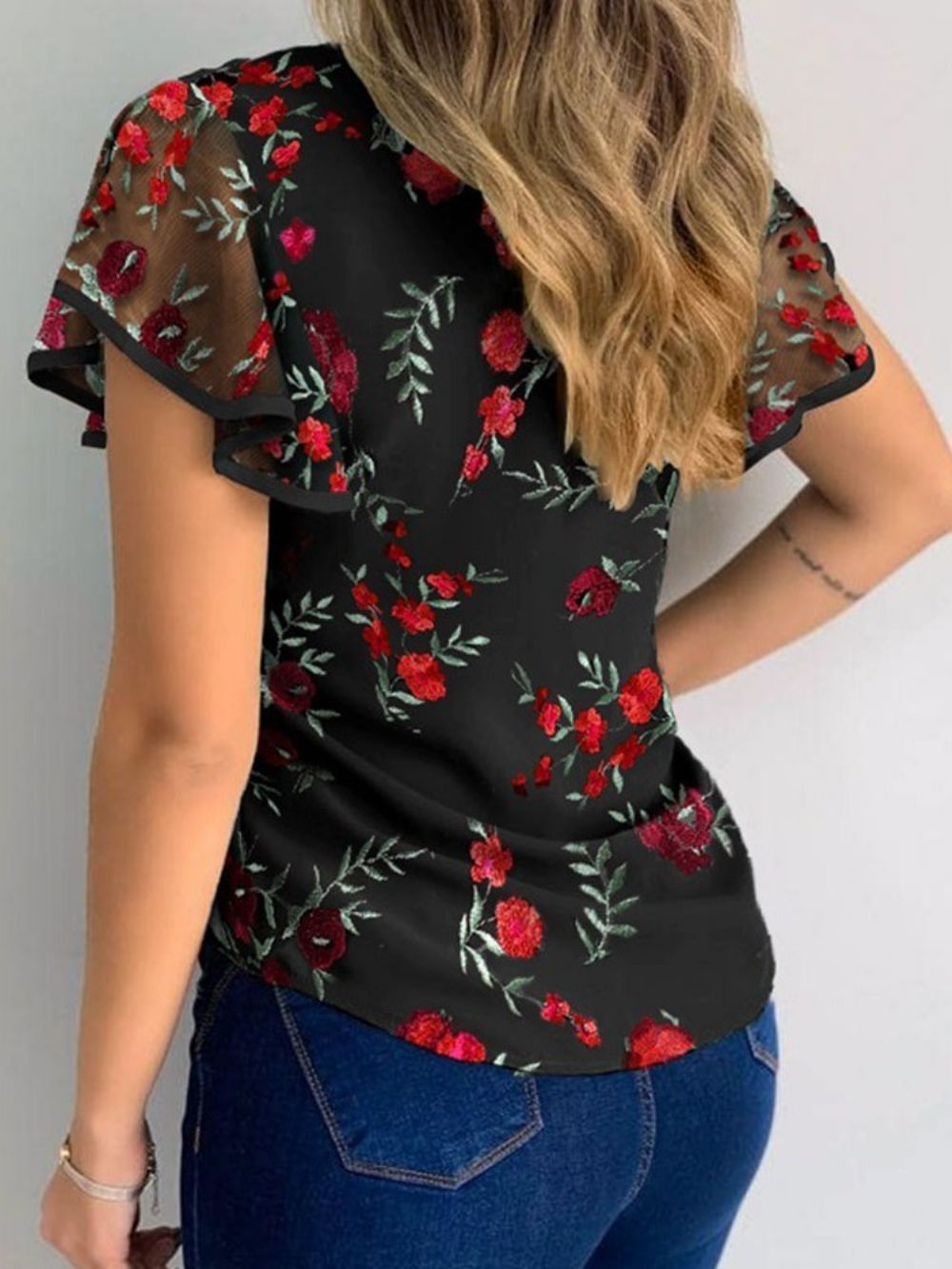 Blusa Feminina Manga Curta Padrão Floral Patchwork Regular