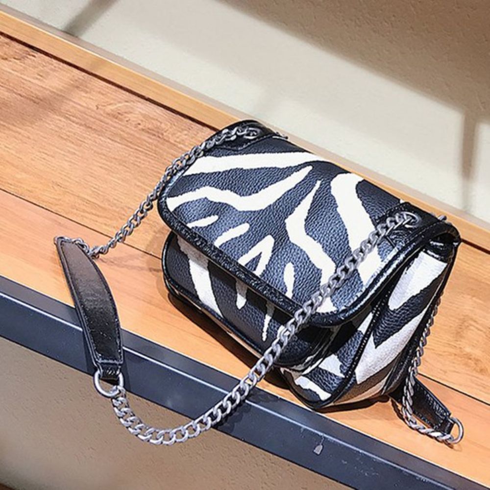 Bolsa Transversal Com Listras De Zebra