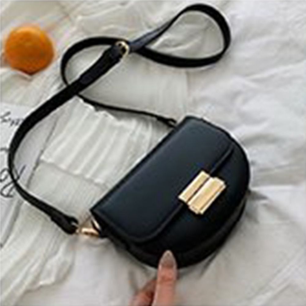 Sela Pu Plain Lock Crossbody Ba