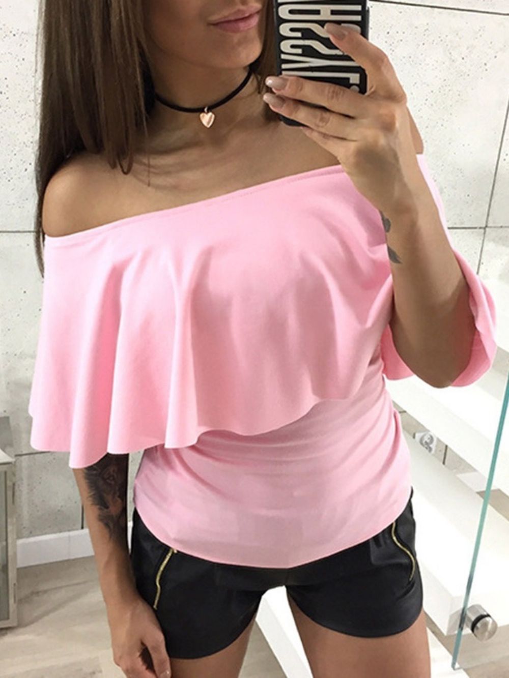 Camiseta Feminina Lisa Padrão Meia Manga