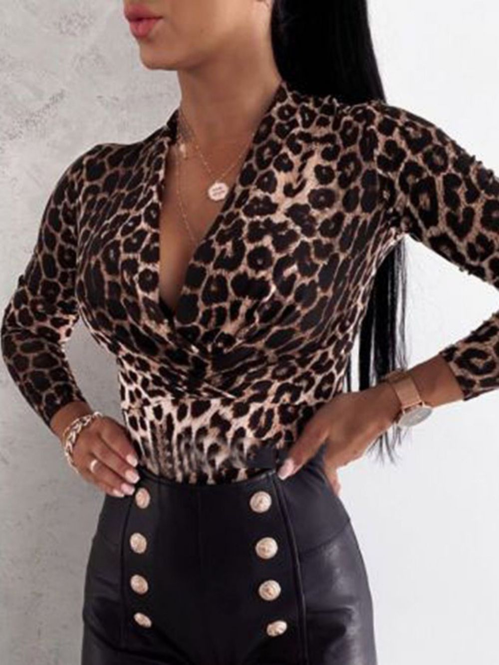 Camiseta Feminina Slim De Outono Manga Nove Pontos Padrão Leopardo