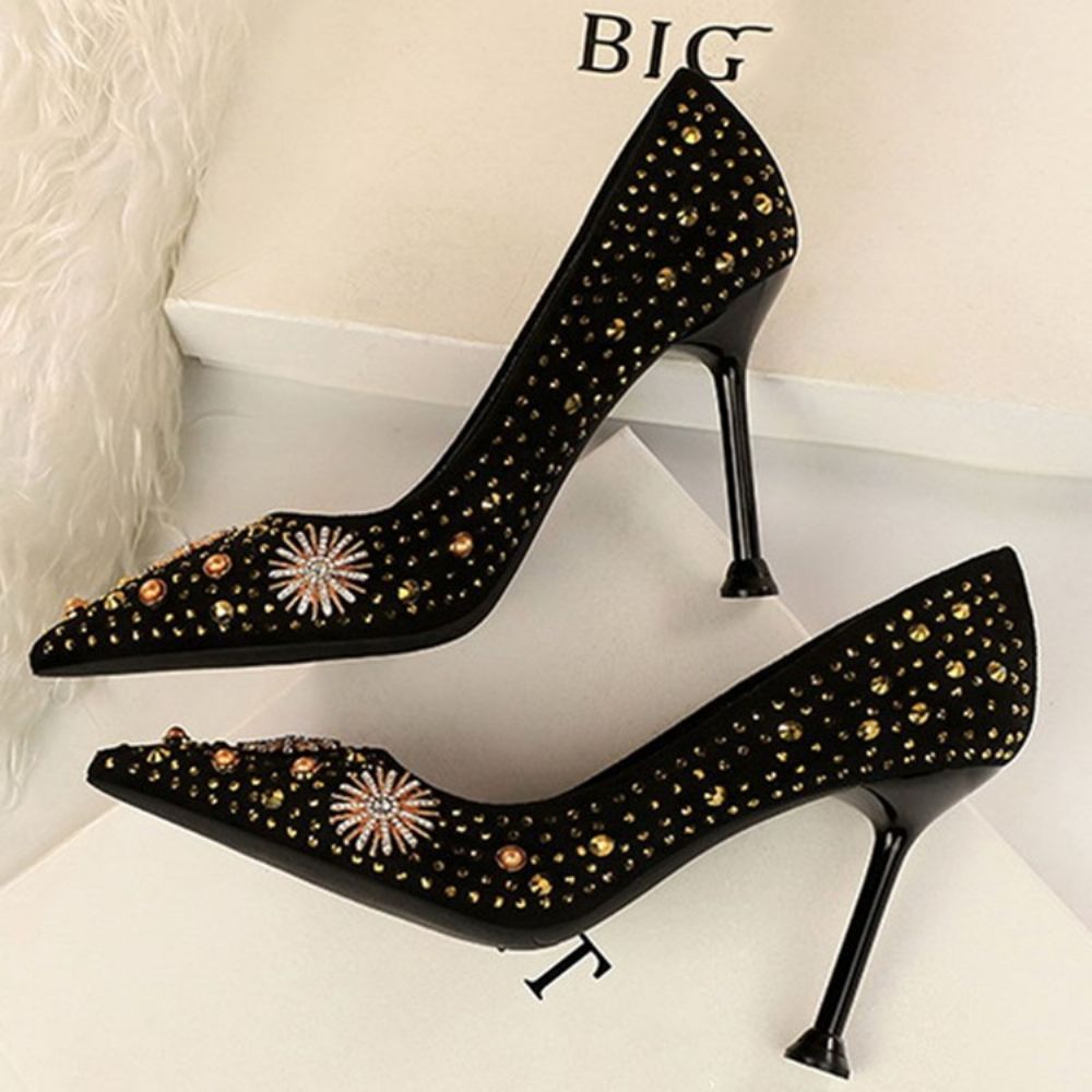 Sapatos Finos Simples Com Salto Agulha Bico Fino E Strass