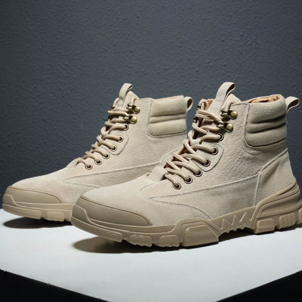 Botas Masculinas Lisas De Bico Redondo Com Cadarço Na Frente