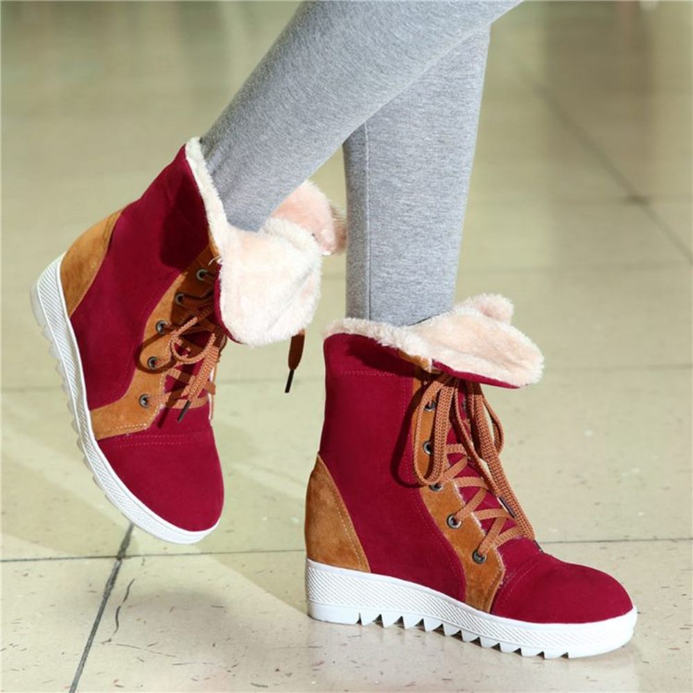 Botas De Neve Com Cordões De Retalhos