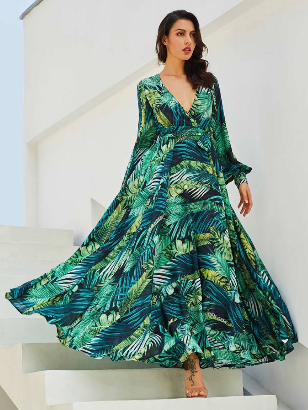 Vestido Maxi Com Decote Em V Com Estampa De Plantas