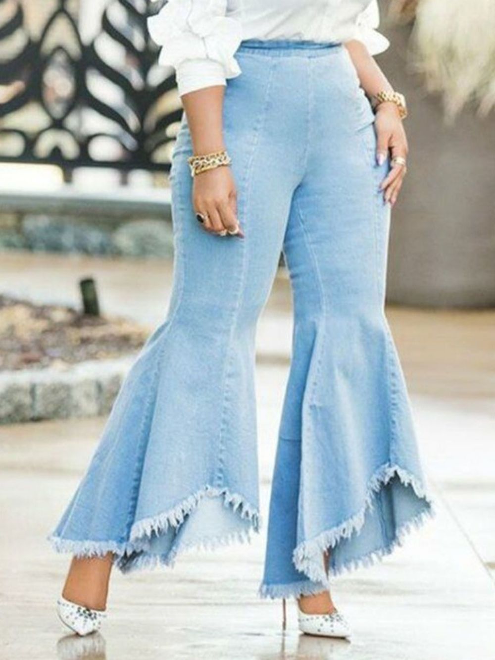 Calça Jeans Slim Assimétrica Simples Bellbottoms