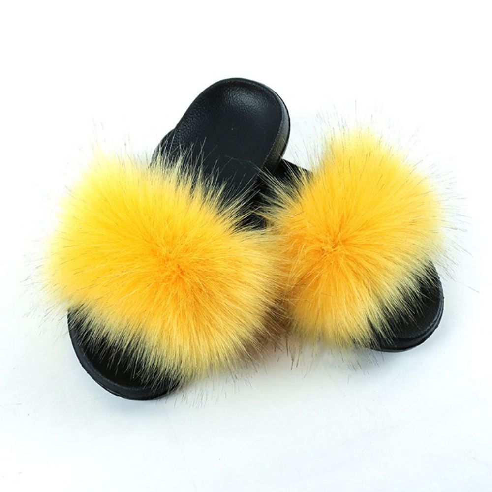 Pompon Flat Com Chinelos Simples Deslizantes