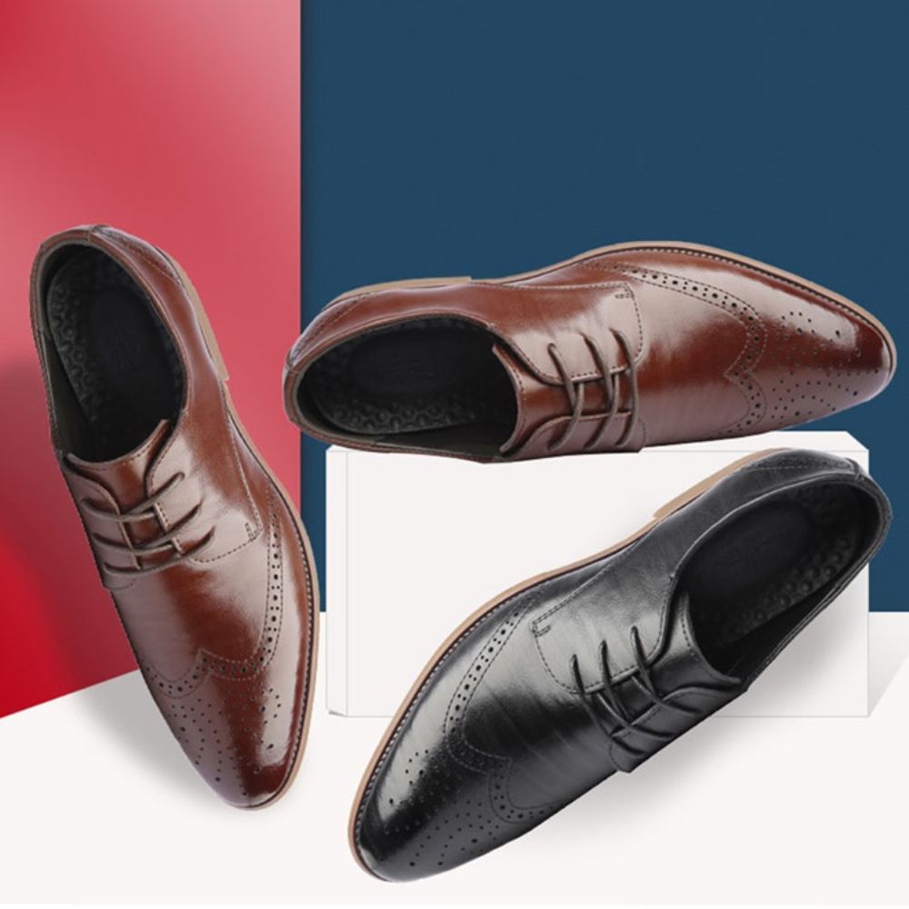 Oxfords Masculinos Lisos E Ocos De Bico Redondo Com Cadarço