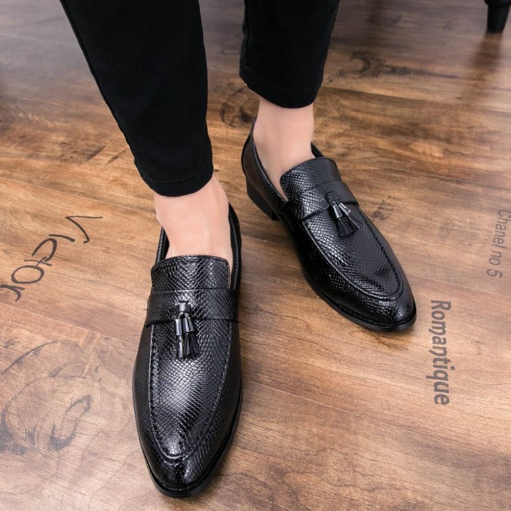 Oxfords Masculinos Pu Com Franjas Bico Redondo