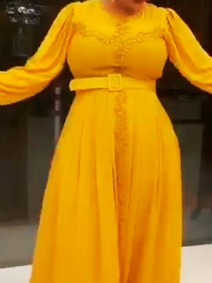 Vestido Com Gola Redonda Manga Longa Até O Chão Doce Linha A