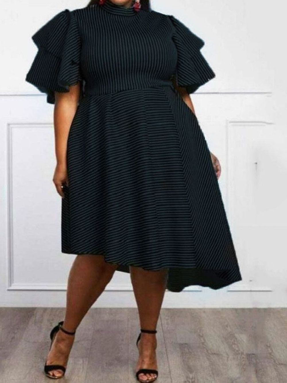 Vestido De Manga Com Babados Assimétrico Plus Size Com Babados