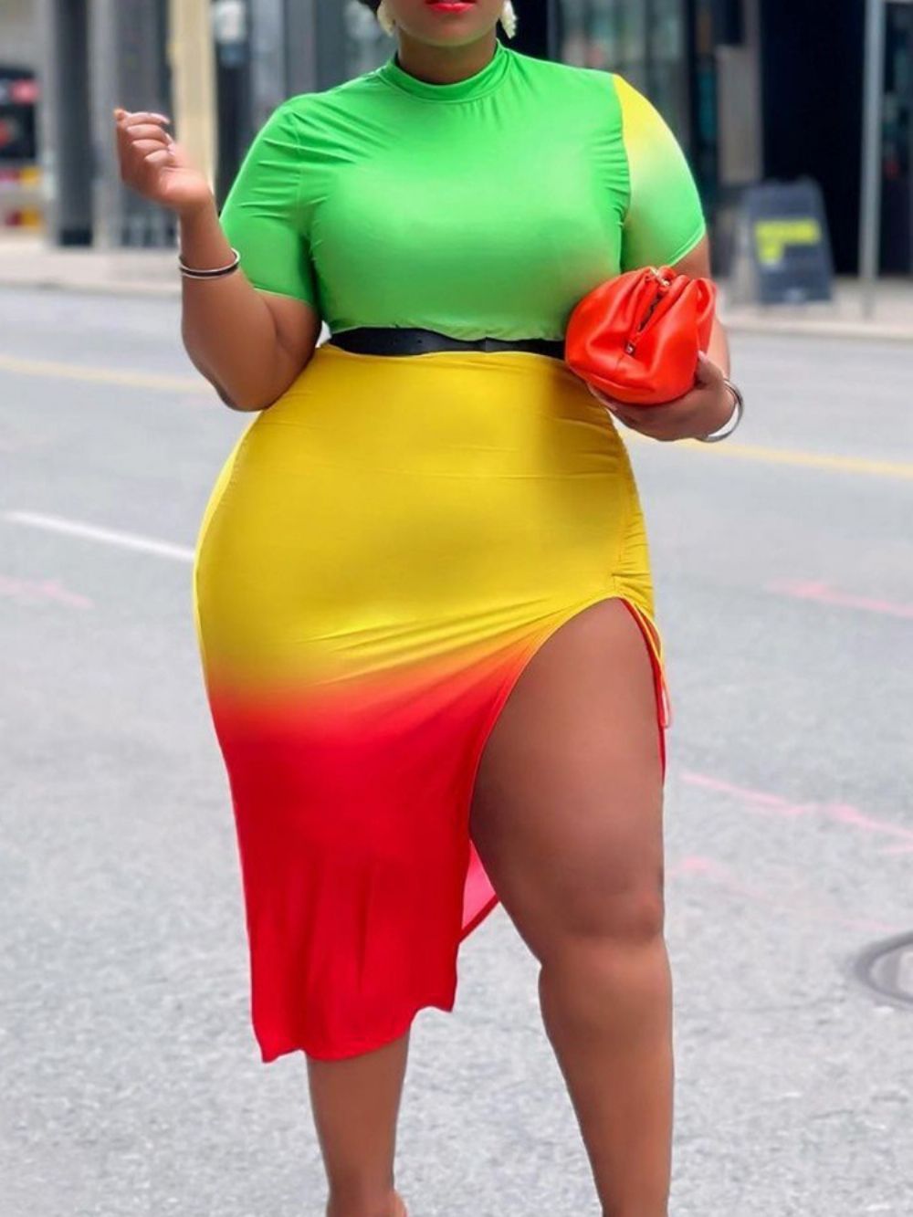 Vestido De Manga Curta Com Gola Dividida Bodycon Plus Size