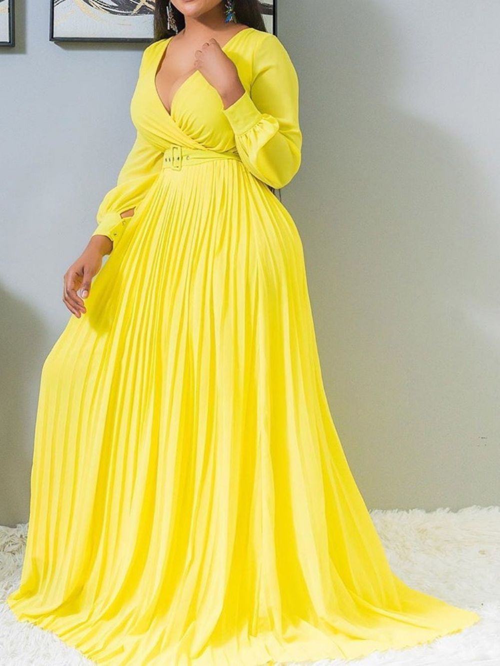 Vestido Maxi Amarelo Plissado Até O Chão Com Pregas Plus Size