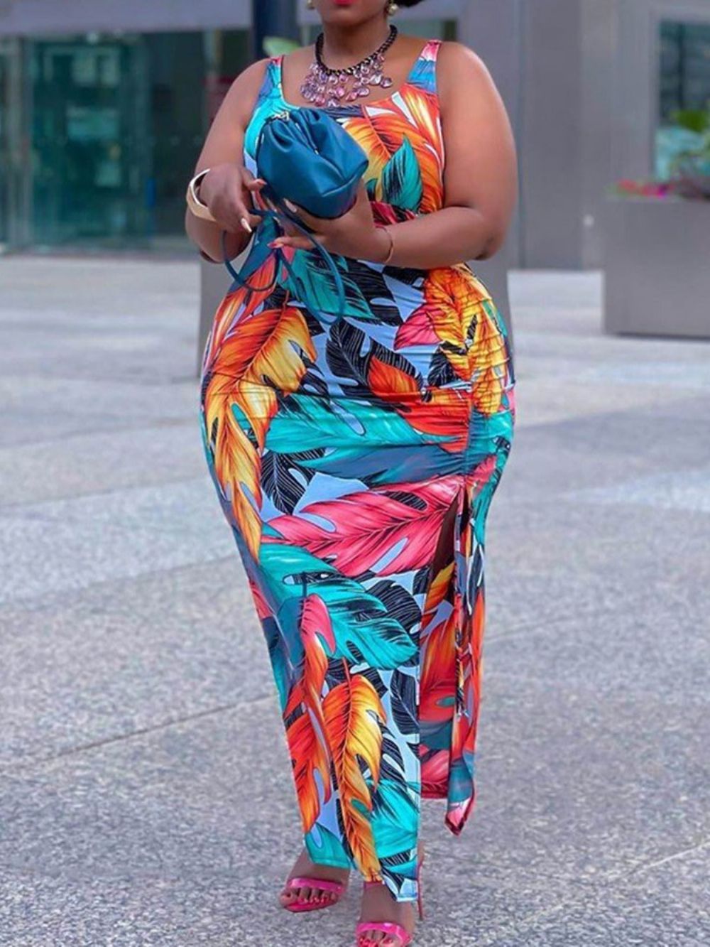 Vestido Sem Mangas Estampado Pulôver Bodycon Plus Size