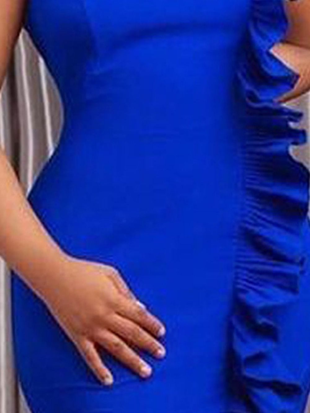 Vestido De Gola Redonda Com Zíper Na Altura Do Joelho E Cintura Alta Bodycon