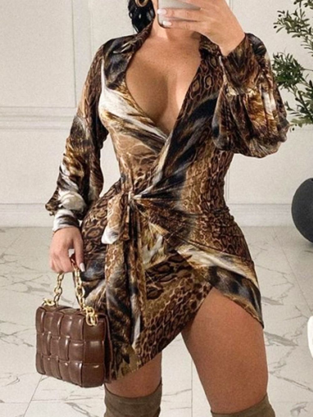 Vestido De Leopardo Assimétrico Manga Longa Acima Do Joelho Com Amarração