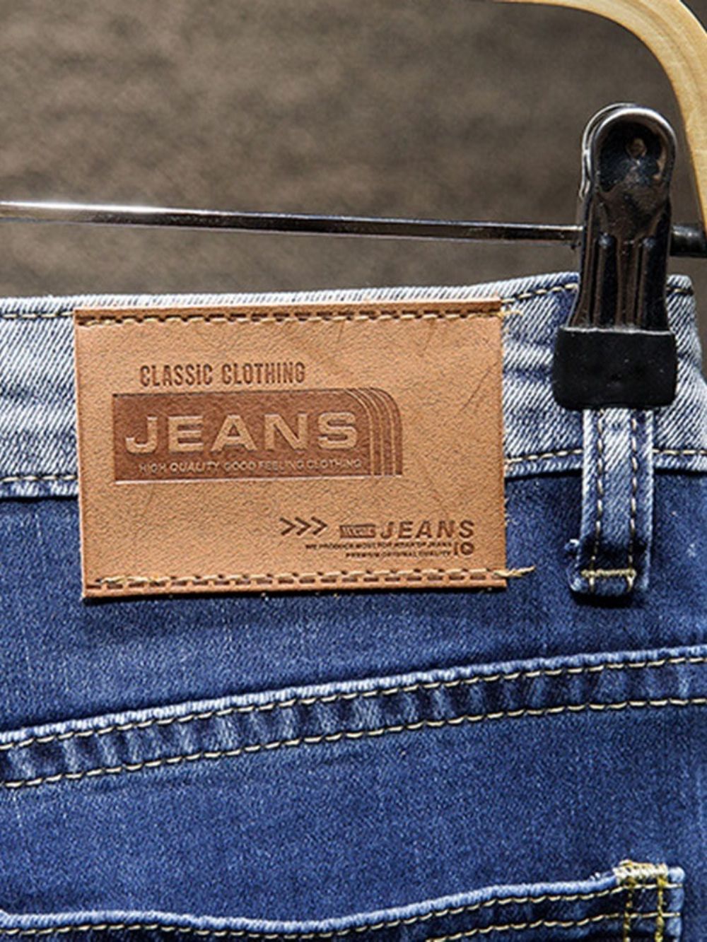 Jeans Hole Cintura Média Com Zíper