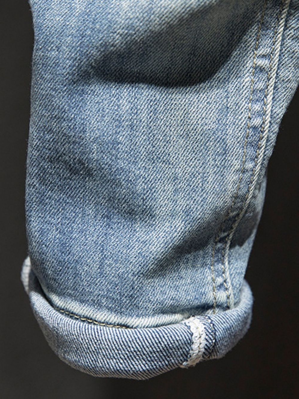 Jeans De Moda Cintura Média Com Furo Simples